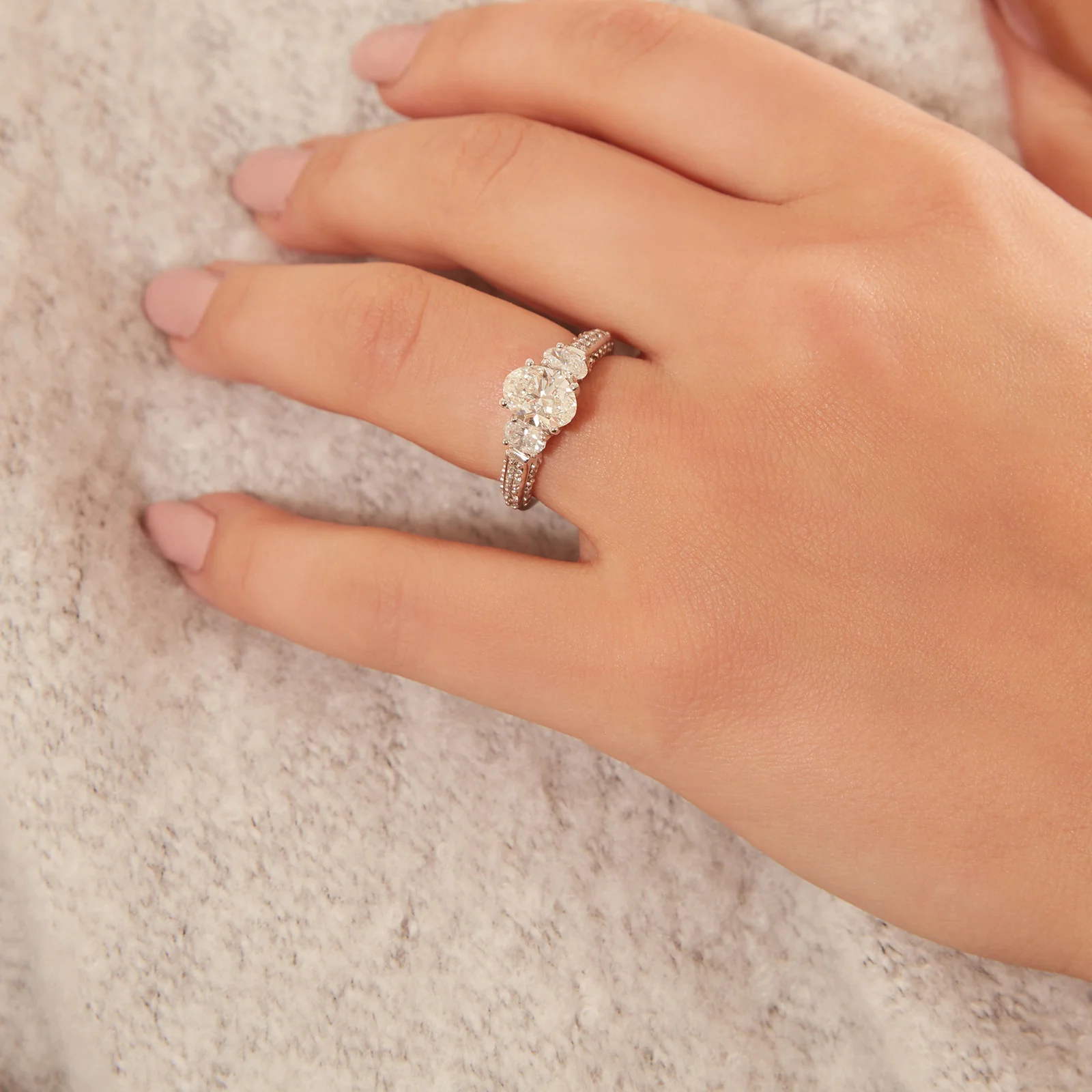 2.36 ctw Oval Three-Stone Diamond Ring in 18kt White Gold - Image 4