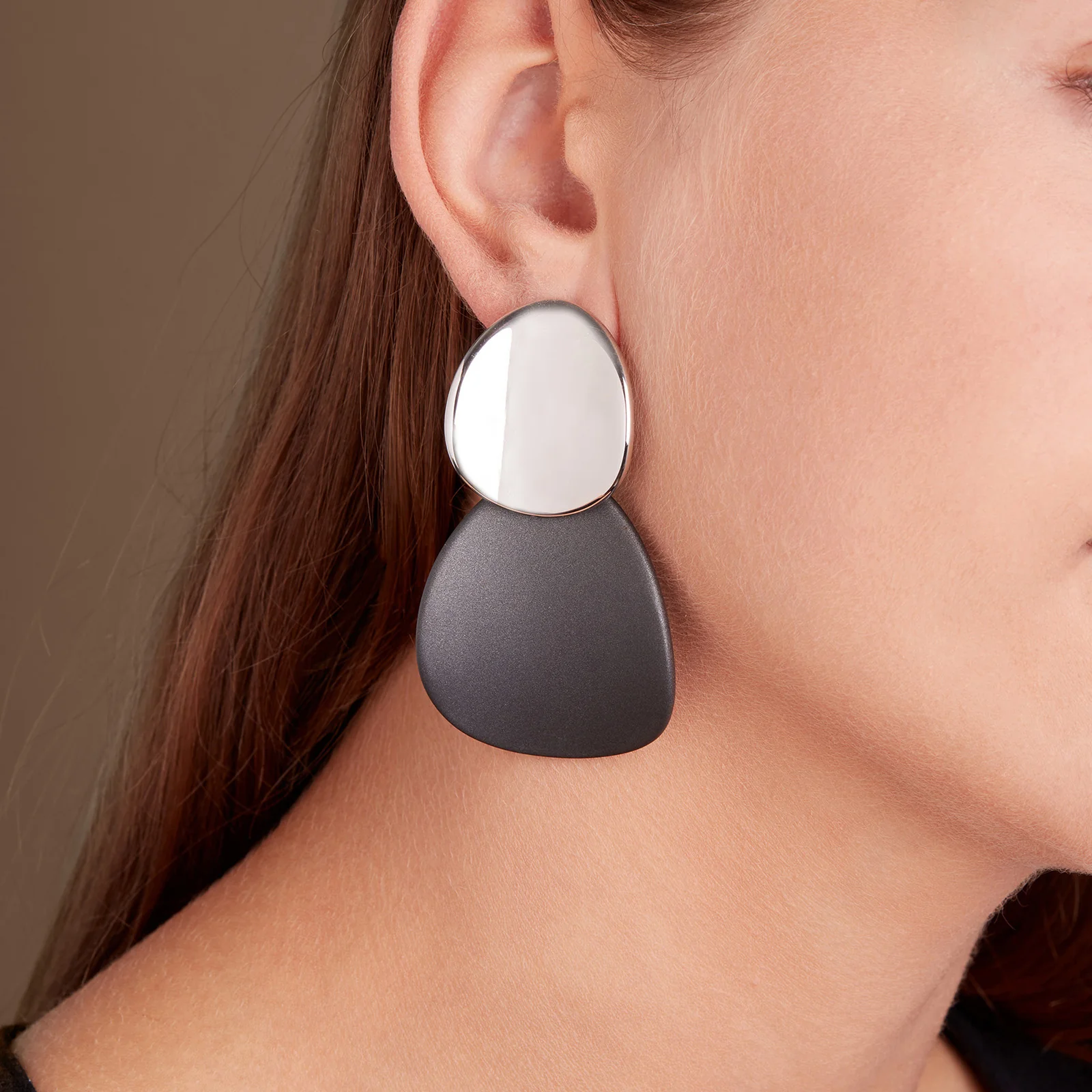 925 Sterling Silver and Rubber Concave Disc Drop Earrings - Image 4