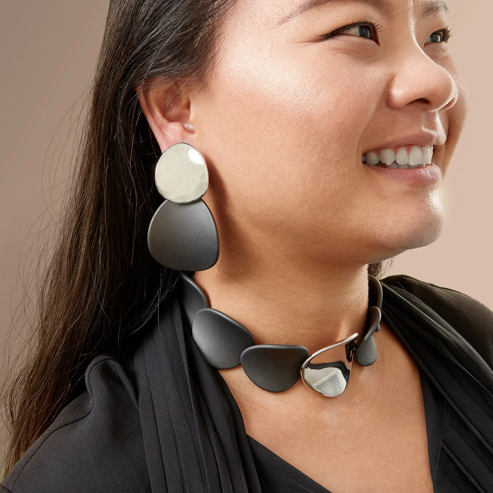 925 Sterling Silver and Rubber Concave Disc Drop Earrings - Image 5