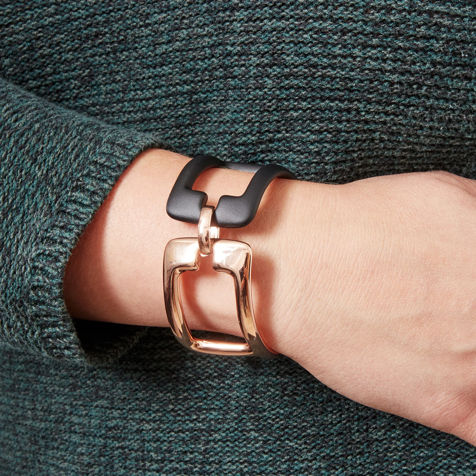 Rose Gold Plated 925 Sterling Silver and Rubber Hinged Bangle - Image 5