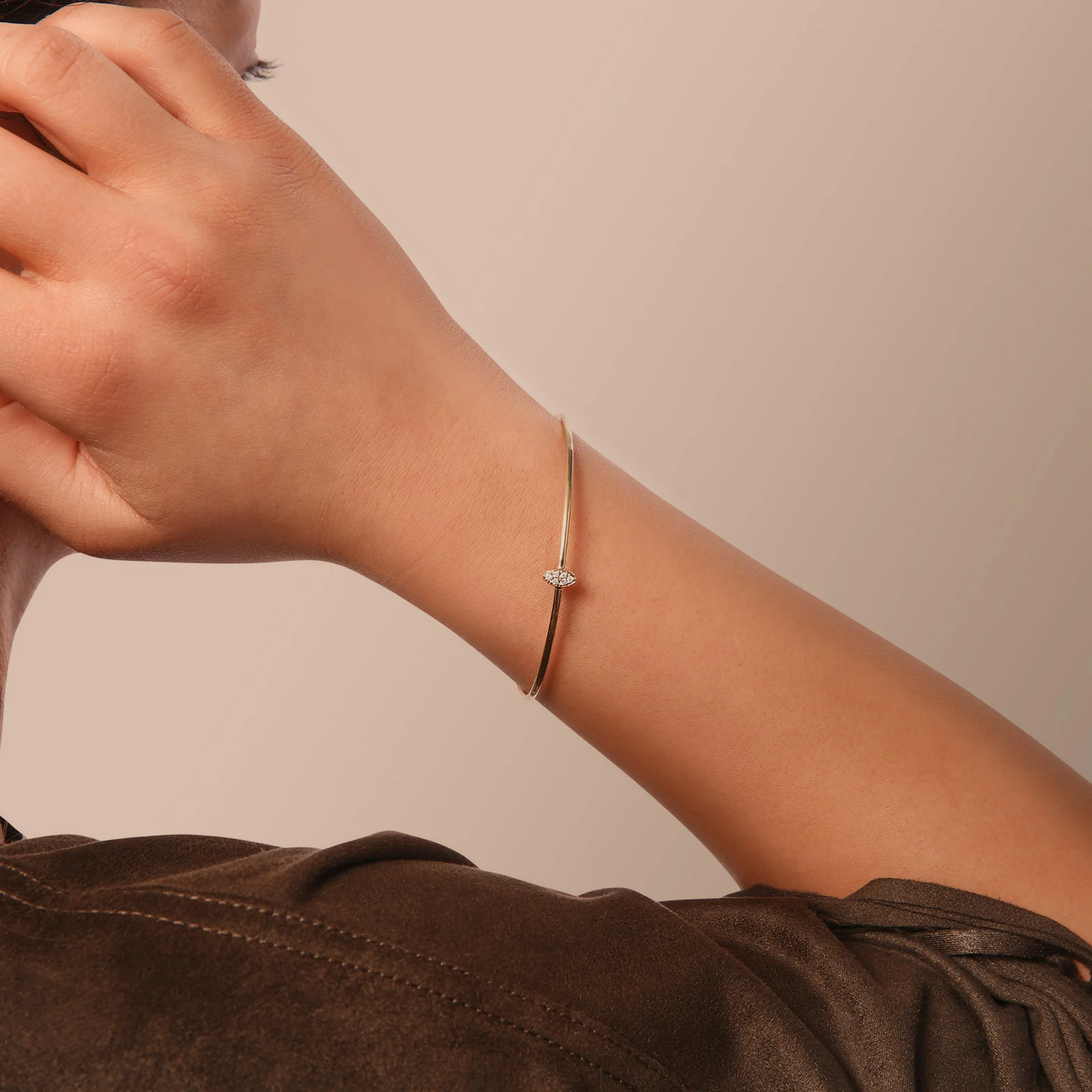 Round Diamond Marquise Shaped Cluster Cuff Bracelet - Image 5