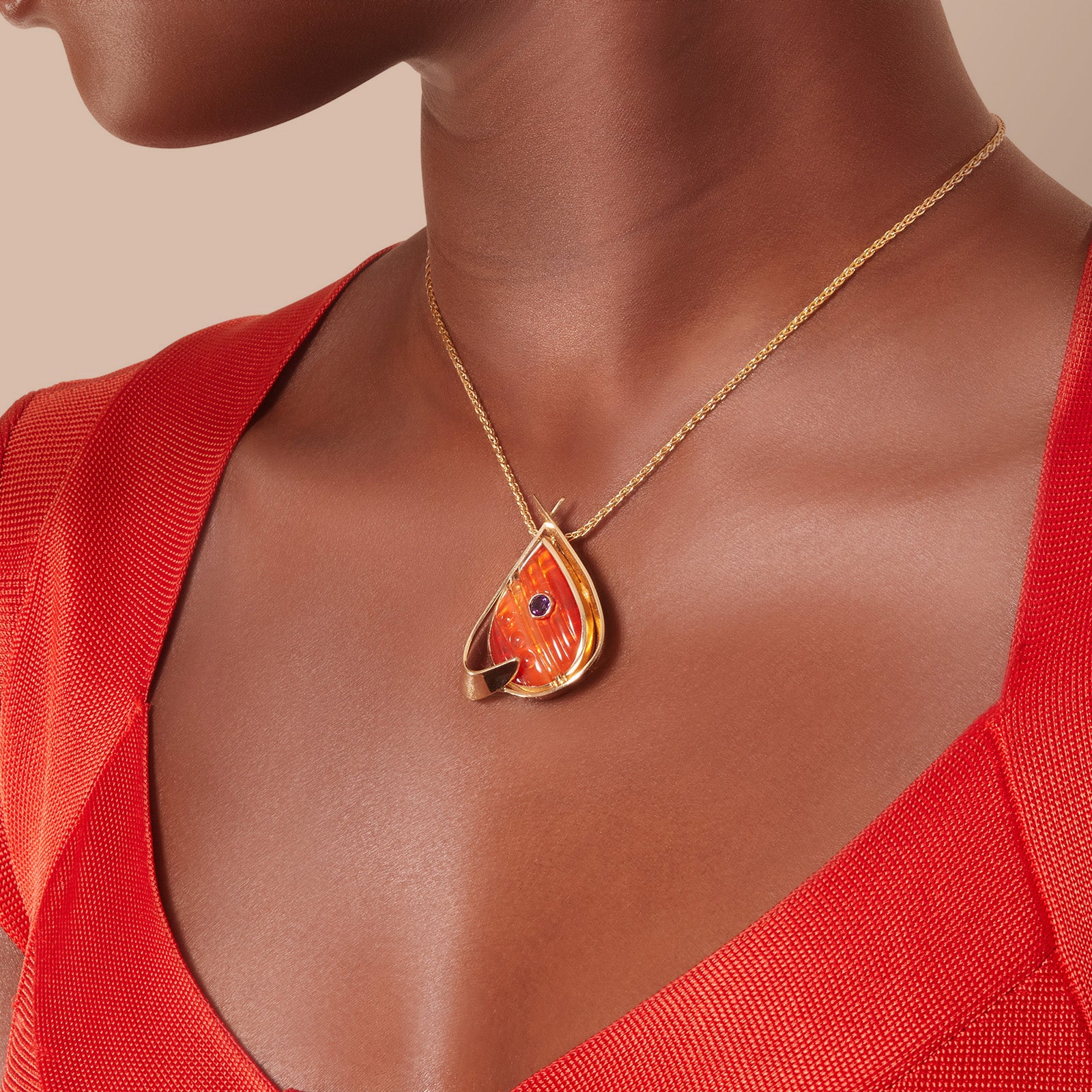 Mexican Fire Opal Pendant with Inlaid Purple Amethyst in 14kt Yellow Gold - Image 5